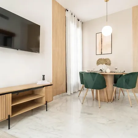 Elegant In The Heart Of By Rems Apartment *